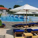 Simon Prive 4* וורוורו