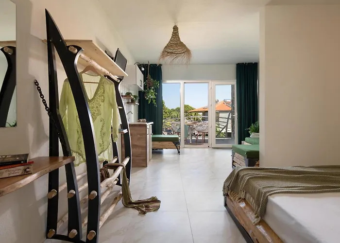 מלון דירות Simon Prive 4*