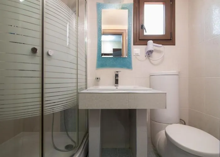 Simon Prive מלון דירות 4*