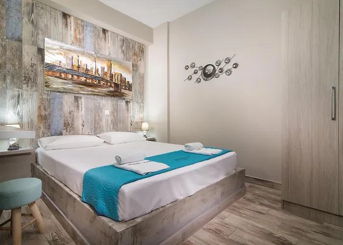 Simon Prive מלון דירות 4*